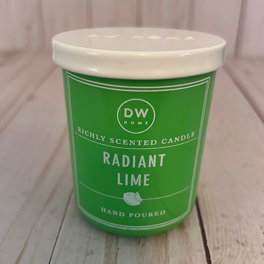 SOLD! DW Home ‘RADIANT LIME’ Candle